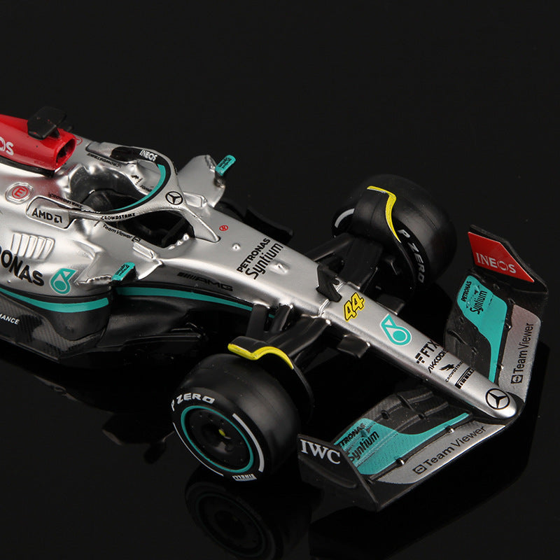Miniatura Colecionável Mercedes-AMG W13 2022